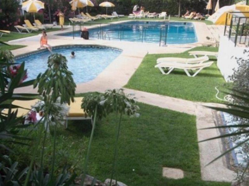 Apartamentos Alvaflor Quarteira Dış mekan fotoğraf